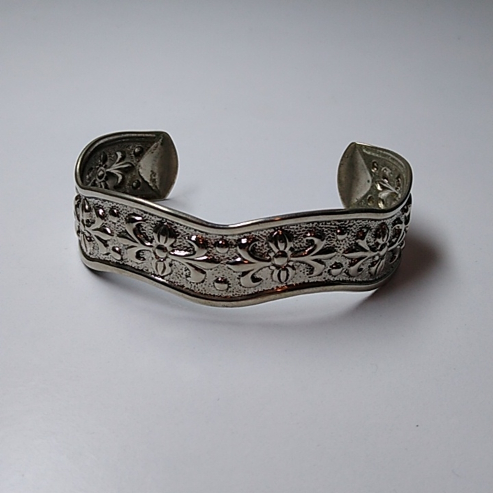 Adjustable bangle bracelet silver